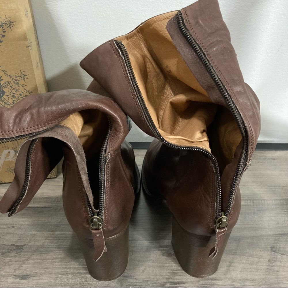 Free People Elle Block Heel Boot Chocolate Brown Leather Ruched Detail Boots NEW - Picture 11 of 16